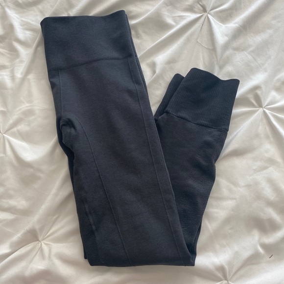 Lululemon Thick Highrise Leggings
